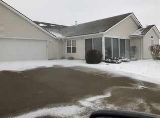 2360 Deerfield Ln, Ontario, OH 44906