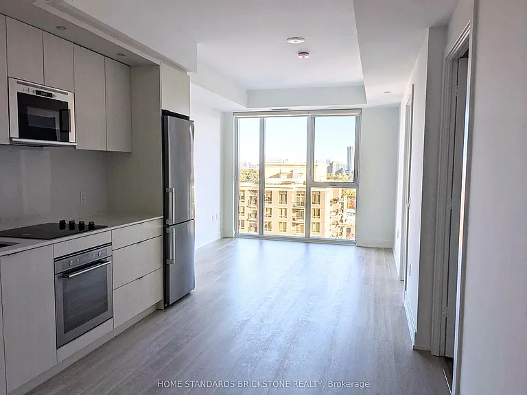 20 Inn On The Park Dr #1839 — Photo 2