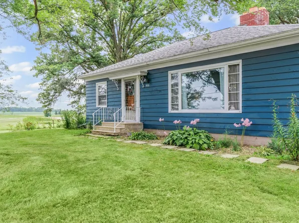506 S 7th St, Chatsworth, IL 60921