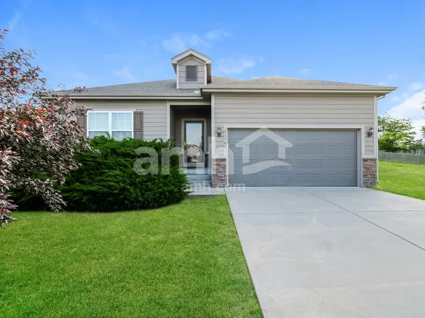 25940 W 142nd Ct, Olathe, KS 66061