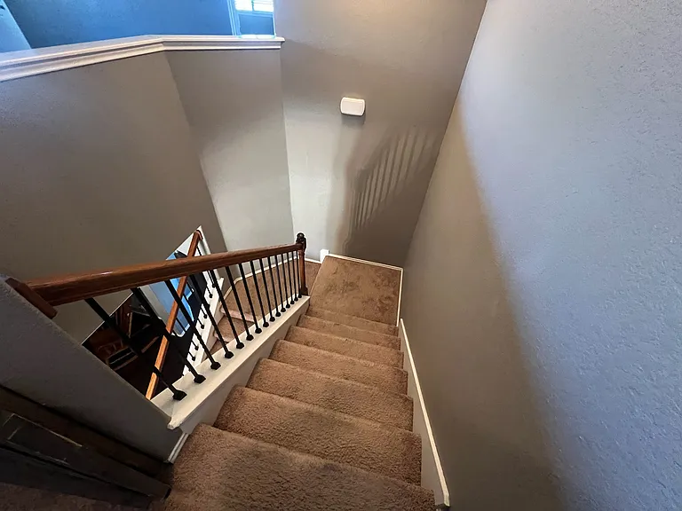 5561 Othello Dr — Photo 6