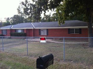 880 Poleman Rd, Shreveport, LA 71107