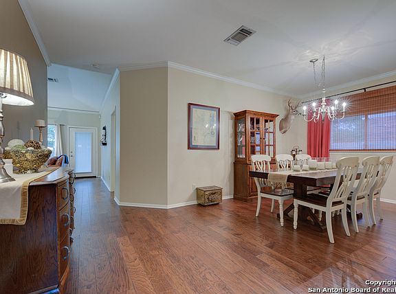 4th image of 1253 Phantom Valley St