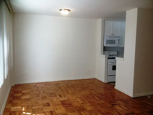 Rented by Prime Realty | media 9