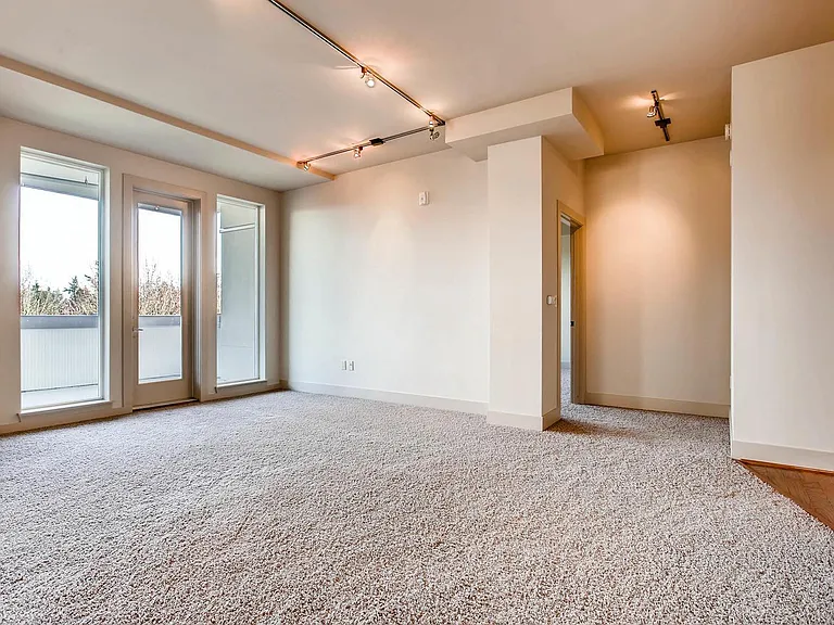 7800 SE 27th St #305 — Photo 4