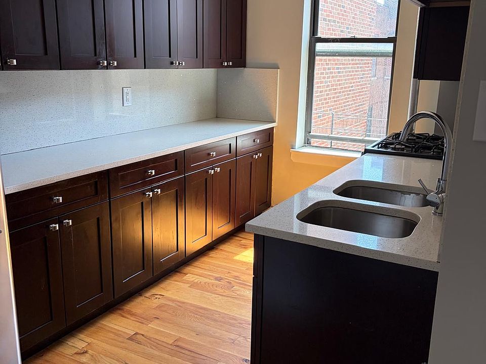 1st image of 1520 Carroll St APT 4C