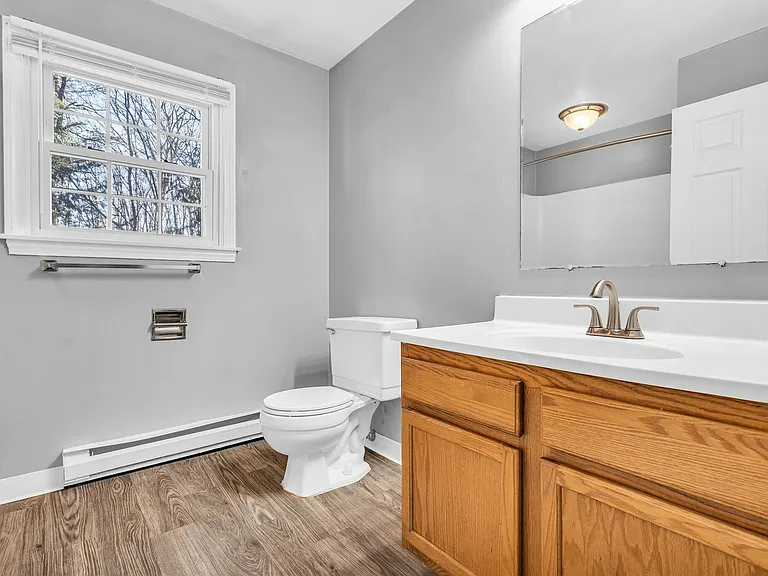 Foxcroft Apartments — Photo 10