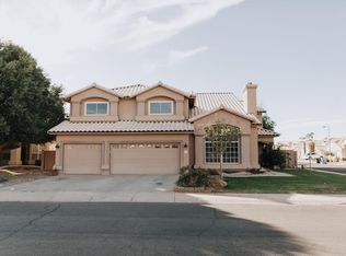 298 S Boulder Ct, Gilbert, AZ 85296