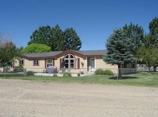 4230 Rainbow Rd, Winnemucca, NV 89445