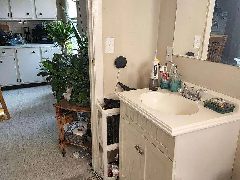 8 Brayton Ct #8B — Photo 11
