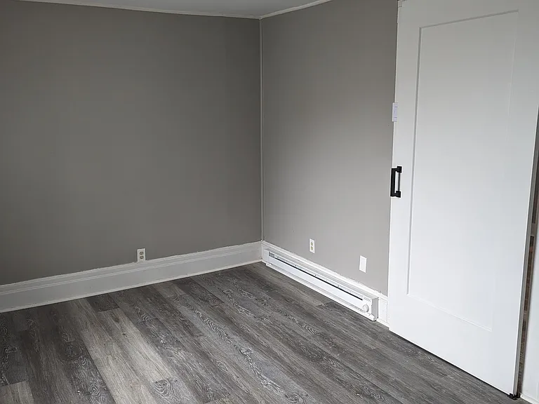 7 Dawson Pl #1 — Photo 17