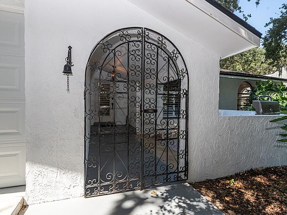 4th image of 1 Sea Oaks Dr