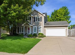 330 NE Carefree Ln, Waukee, IA 50263