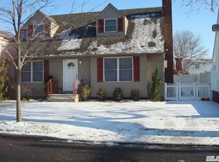 15917 85th St, Howard Beach, NY 11414