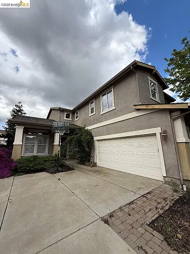 981 Finn Way Photo 1