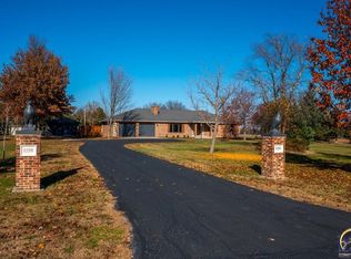 8200 SW 37th St, Topeka, KS 66614