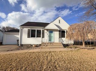 125 Ringland Rd, Hastings, NE 68901