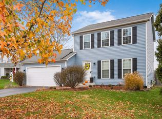 2203 Grove Oaks Ct, Grove City, OH