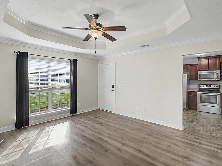225 Augusta Way — Photo 4