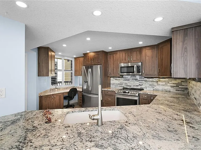 9550 S Ocean Dr #1610 — Photo 15