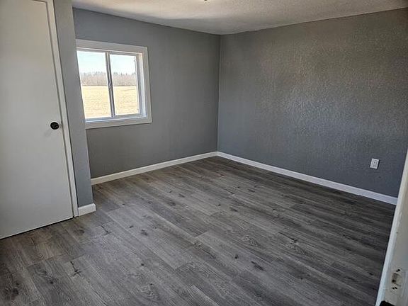 5th image of 7500 Bird Lake Rd S