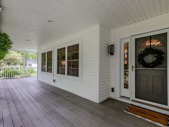 3rd image of 145 White Farm Lane