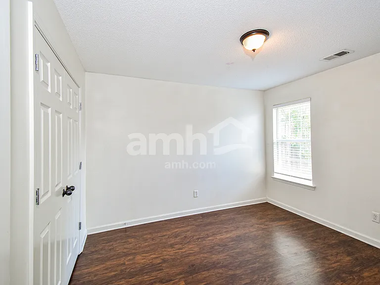 4288 Genevieve Dr — Photo 13
