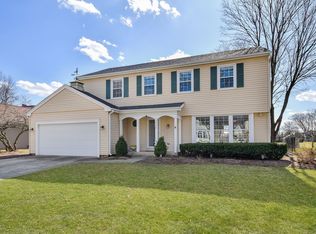 2054 Dorset Dr, Wheaton, IL 60189