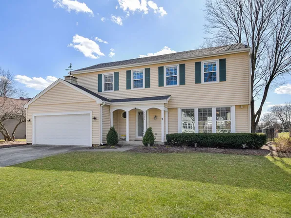 2054 Dorset Dr, Wheaton, IL 60189