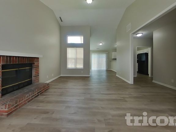 2nd image of 3738 Oslo Pl
