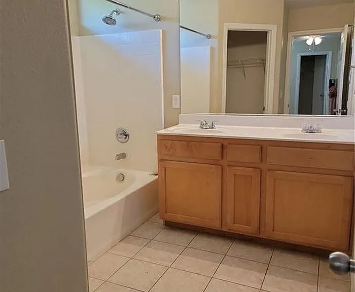 8412 Lucero Ave — Photo 15