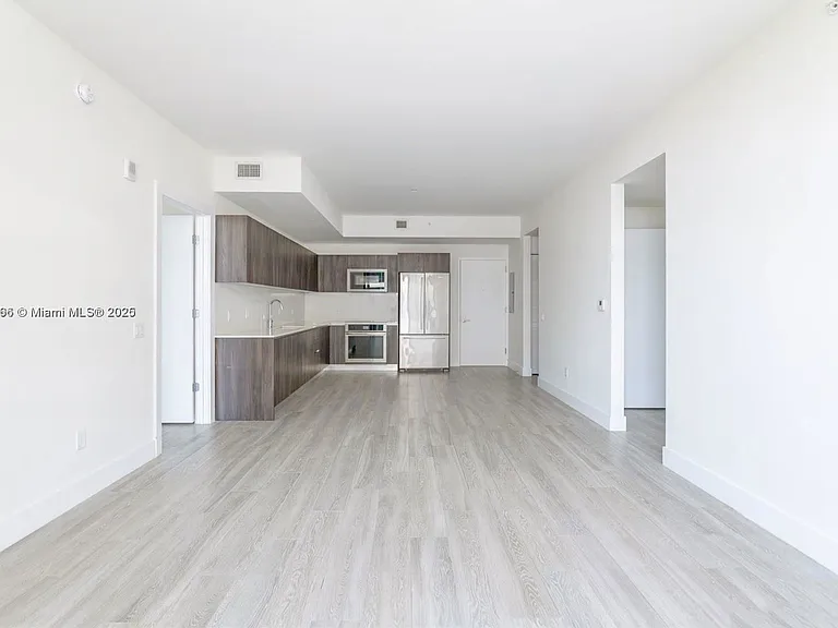 2960 NE 207th St #909 — Photo 5