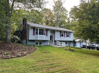 224 Rossway Rd, Pleasant Valley, NY 12569