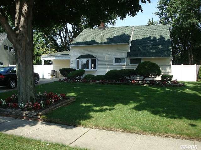 1st image of 25 Pewter Ln