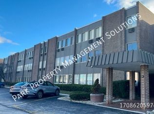 1117 Leavitt Ave APT 314, Flossmoor, IL 60422