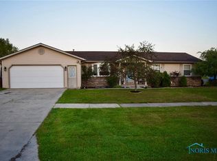 1741 Ginter Rd, Defiance, OH 43512