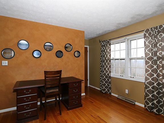 5th image of 6908 Backus Dr
