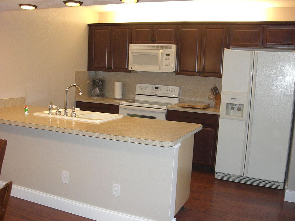1st image of 810 SW 119th Way