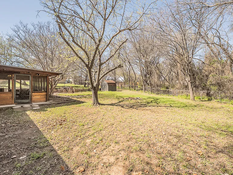 302 W Hale Ave — Photo 30