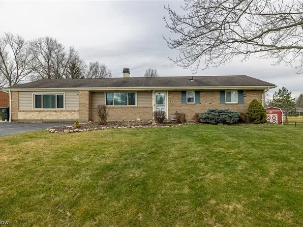 784 Navajo Trl, Macedonia, OH 44056