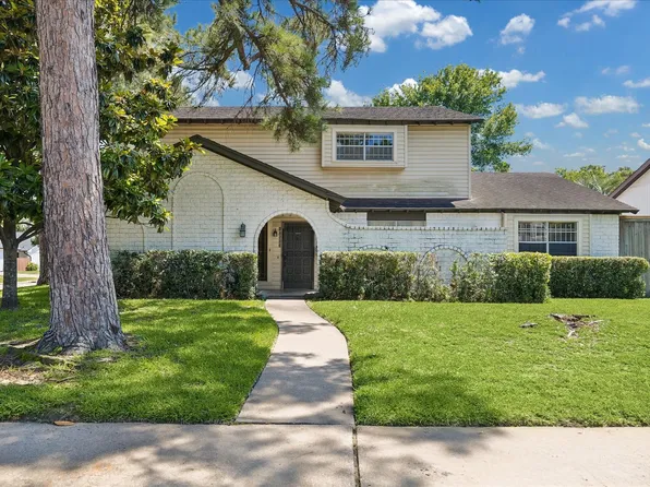 12503 Mooredale Ln, Houston, TX 77024