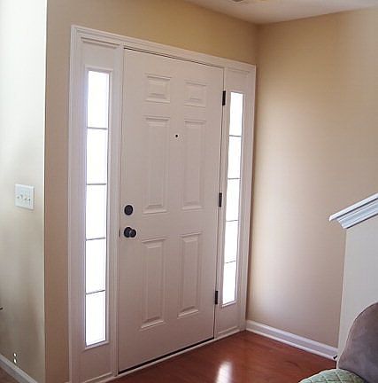 5th image of 829 Westlawn Dr
