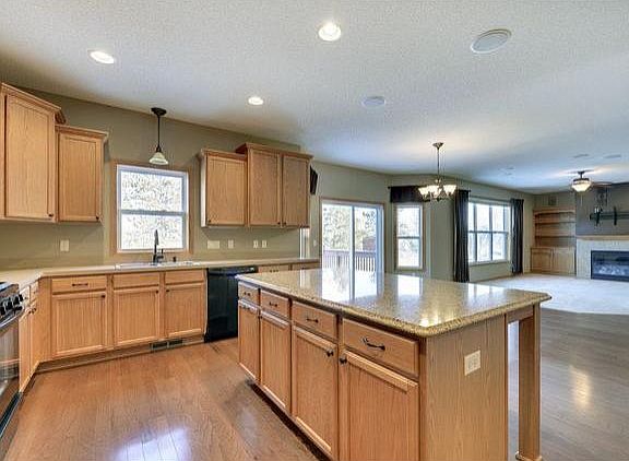 5th image of 7563 163rd Ave NW