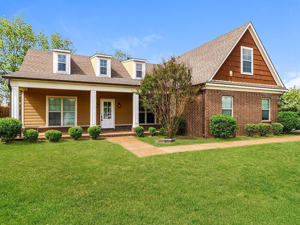 1st image of 15 Meadowland Cir N