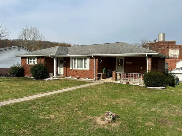 356 3rd St, Smithton, PA 15479