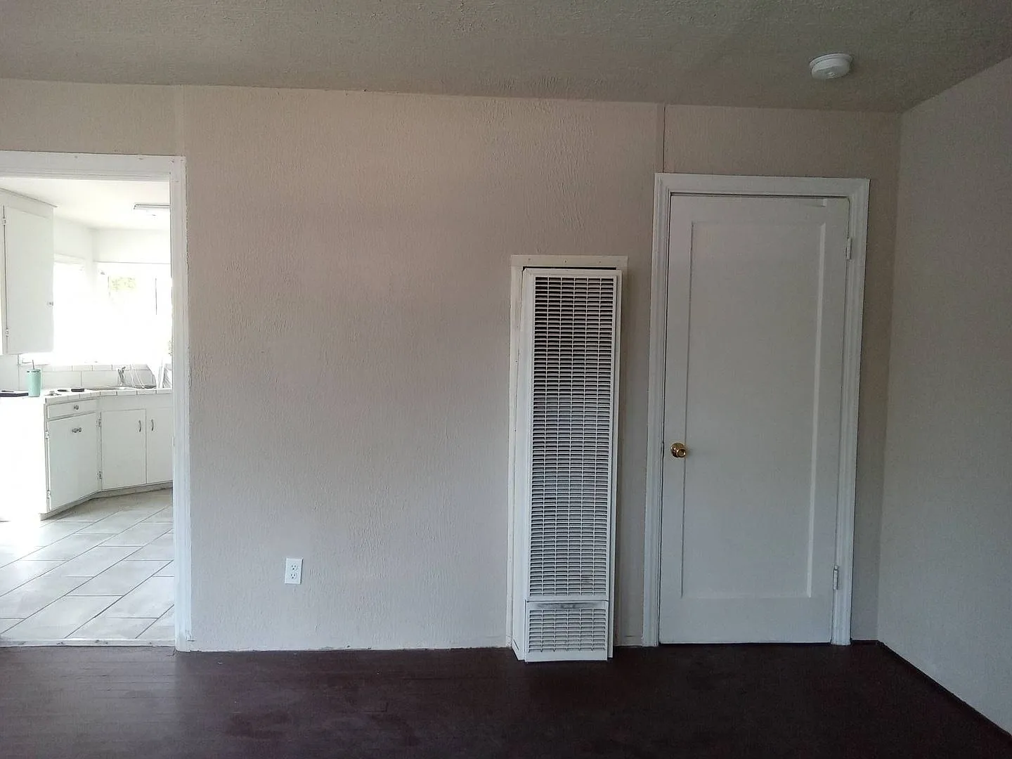 1280 High St — Photo 2
