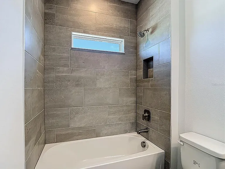410 S West Shore Blvd — Photo 72