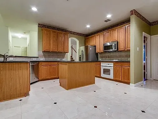 9033 Portage Ln — Photo 6