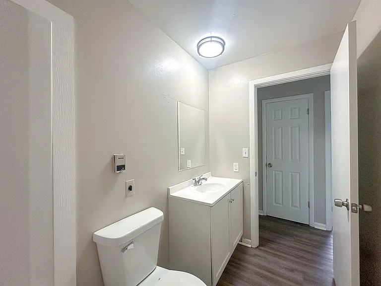 1707 Madison St — Photo 12