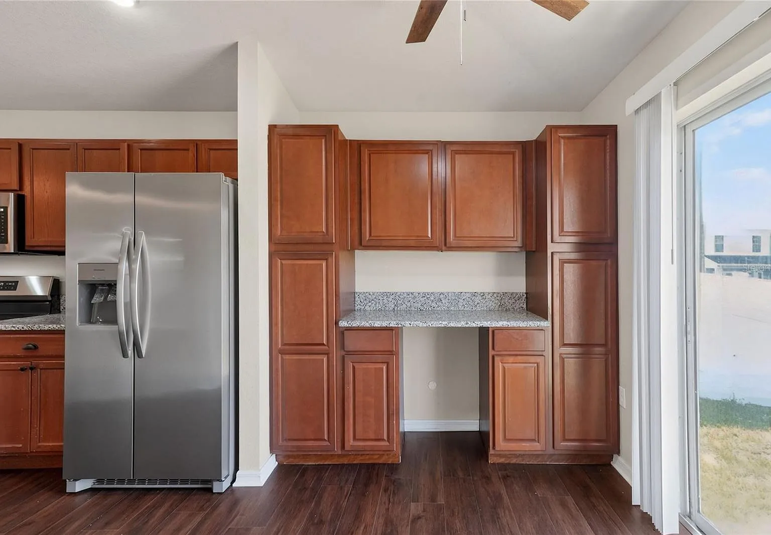 780 Overlook Grove — Photo 3